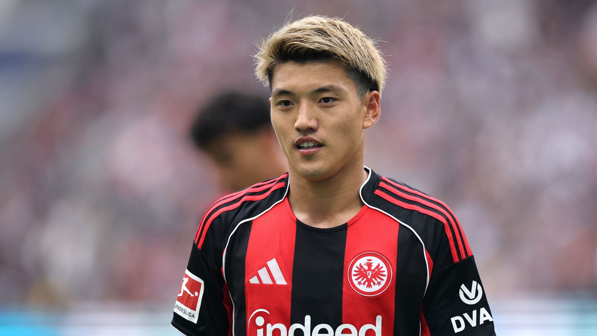 堂安律 フランクフルトDOAN 20 M ホームユニフォーム 堂安律の獲得が噂